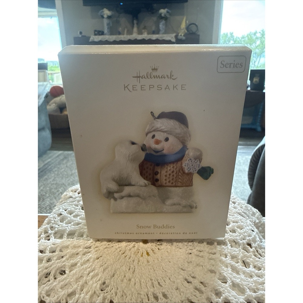 Hallmark Keepsake Snow Buddies 2009 12th in the Series Seal Snow Ornament